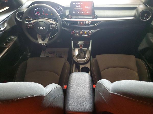 2022 KIA FORTE FE, LXS