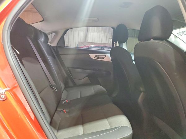 2022 KIA FORTE FE, LXS