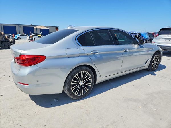 2018 BMW 530