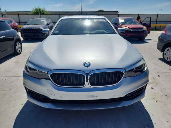 2018 BMW 530