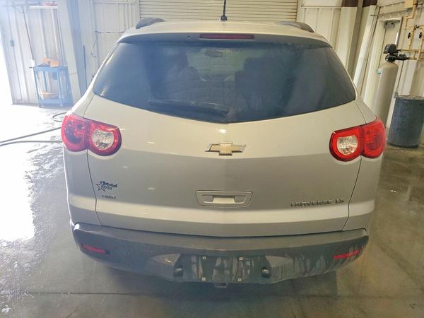 2012 CHEVROLET TRAVERSE LS