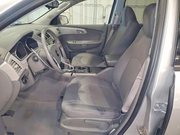 2012 CHEVROLET TRAVERSE LS