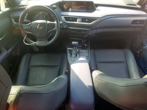 2021 LEXUS UX 250h Premium