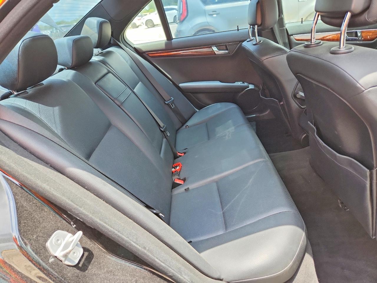 2011 MERCEDES-BENZ C C300