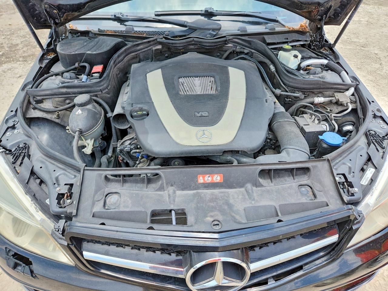 2011 MERCEDES-BENZ C C300
