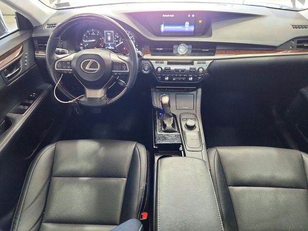 2017 LEXUS ES 350