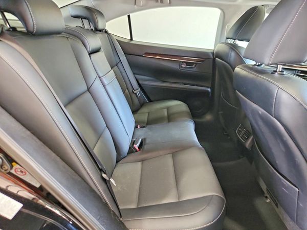 2017 LEXUS ES 350