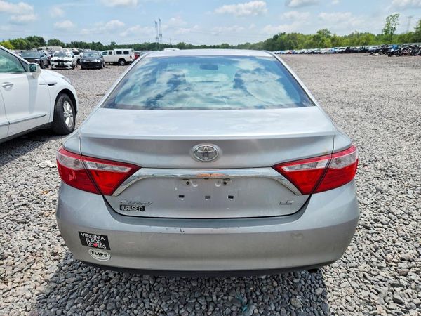 2016 TOYOTA CAMRY