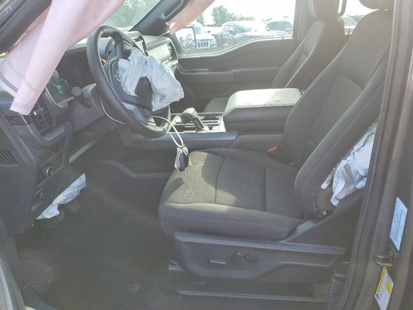 2025 FORD F150 XLT
