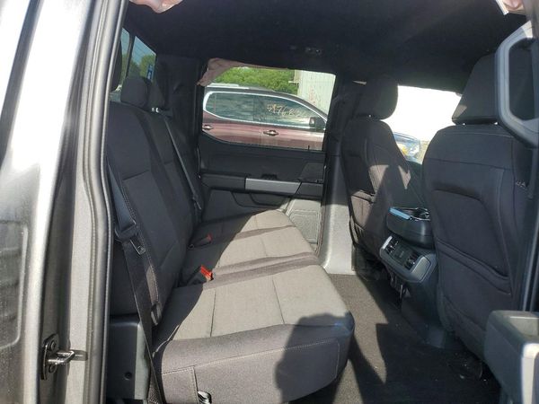 2025 FORD F150 XLT