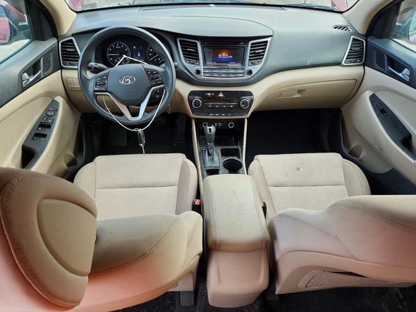 2017 HYUNDAI TUCSON