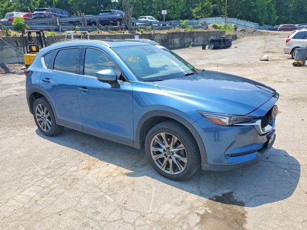 2021 MAZDA CX-5 Signature
