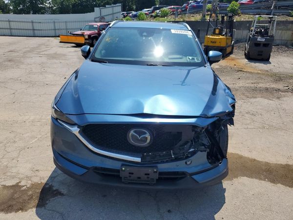 2021 MAZDA CX-5 Signature