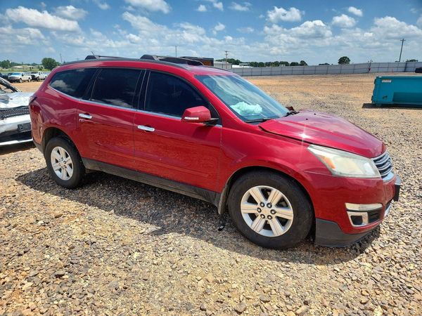 2014 CHEVROLET TRAVERSE 2LT