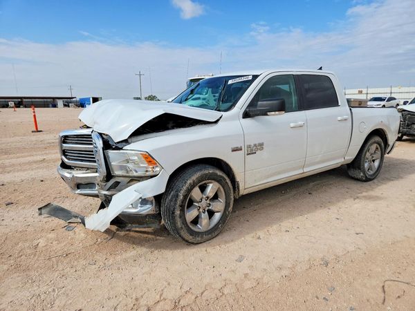 2019 RAM 1500 CLASSIC SLT