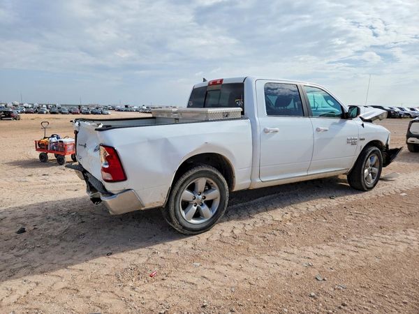 2019 RAM 1500 CLASSIC SLT