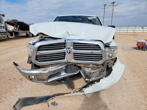 2019 RAM 1500 CLASSIC SLT