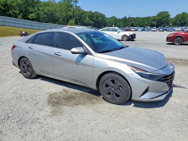 2021 HYUNDAI ELANTRA SEL