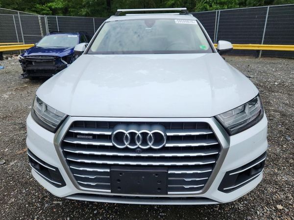 2018 AUDI Q7 quattro Prestige