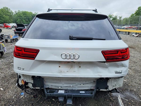 2018 AUDI Q7 quattro Prestige