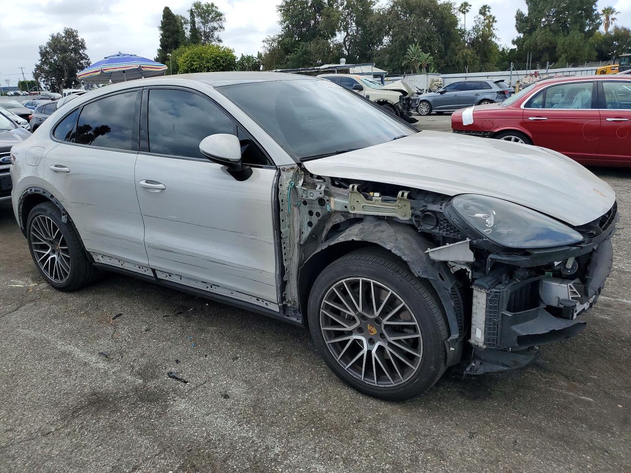2023 PORSCHE CAYENNE
