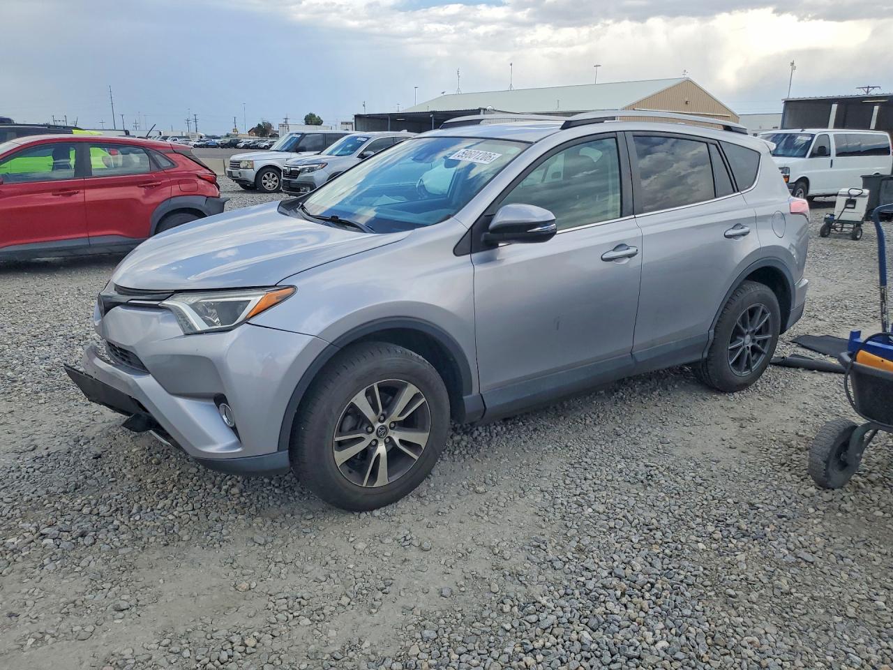 2017 TOYOTA RAV4 XLE