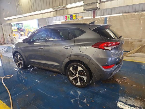 2016 HYUNDAI TUCSON
