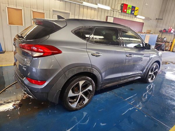 2016 HYUNDAI TUCSON