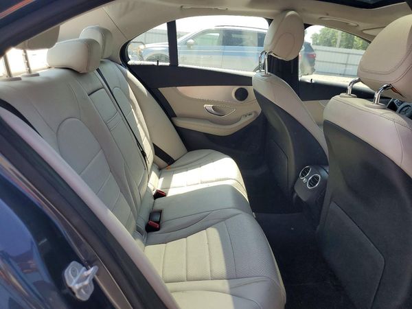 2015 MERCEDES-BENZ C Base
