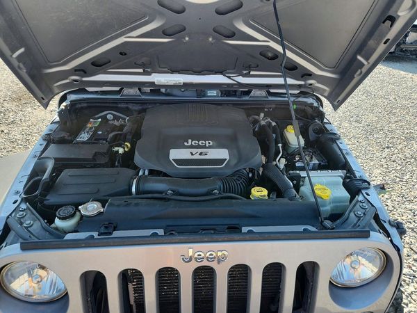 2015 JEEP WRANGLER UNLIMITED SPORT 4X4