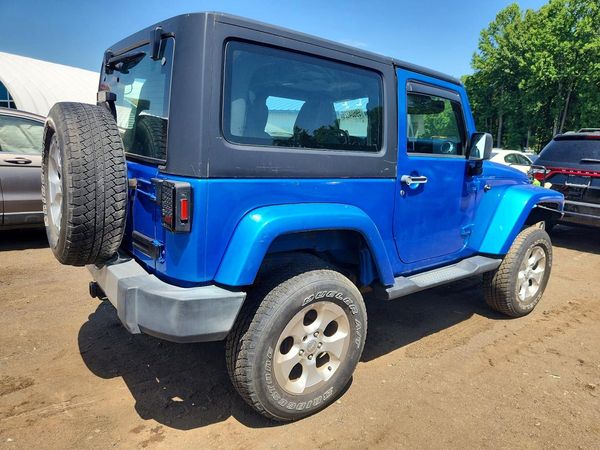 2015 JEEP WRANGLER SAHARA 4X4