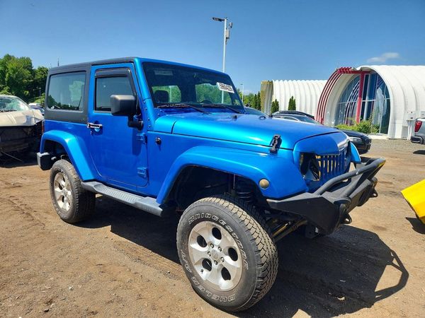 2015 JEEP WRANGLER SAHARA 4X4