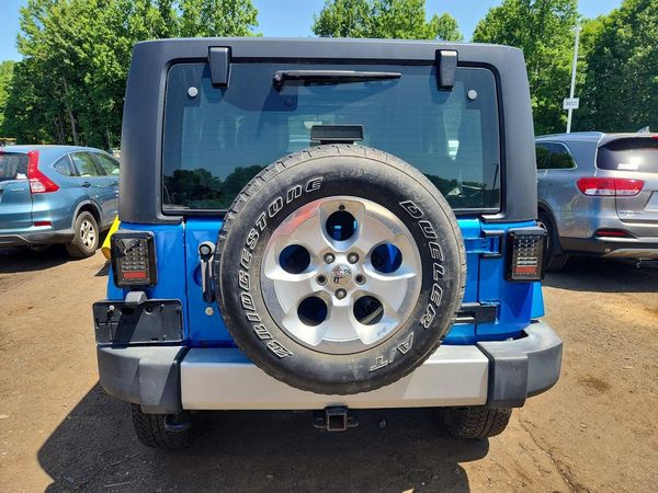 2015 JEEP WRANGLER SAHARA 4X4