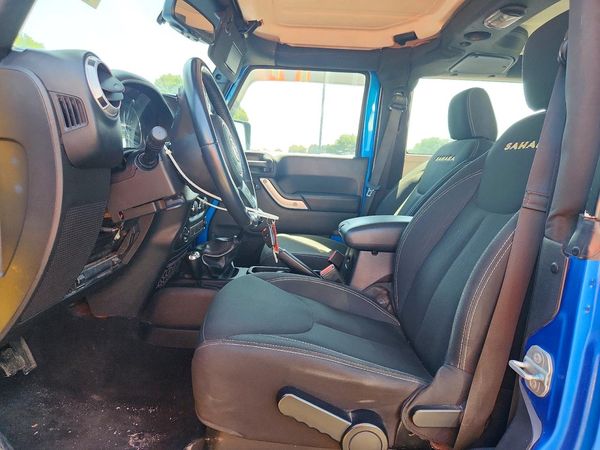 2015 JEEP WRANGLER SAHARA 4X4