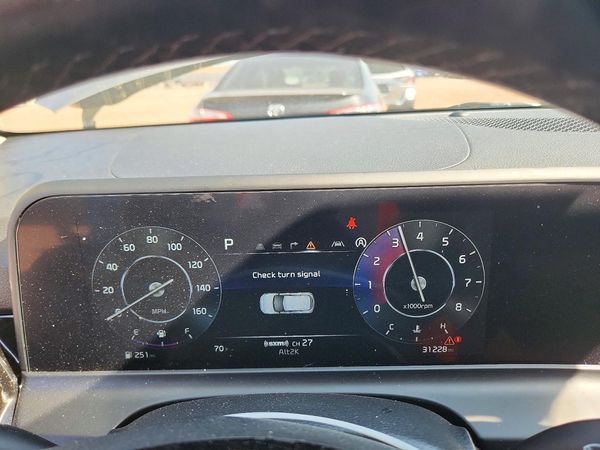 2024 KIA SELTOS S, X-Line