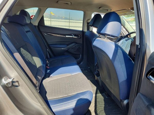 2024 KIA SELTOS S, X-Line