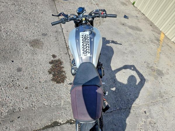 2016 YAMAHA XSR900