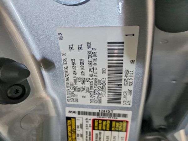 2024 TOYOTA TUNDRA SR5