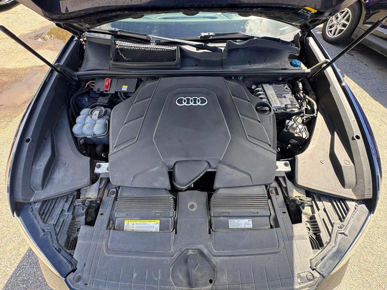 2019 AUDI Q8 S Line quattro Prestige