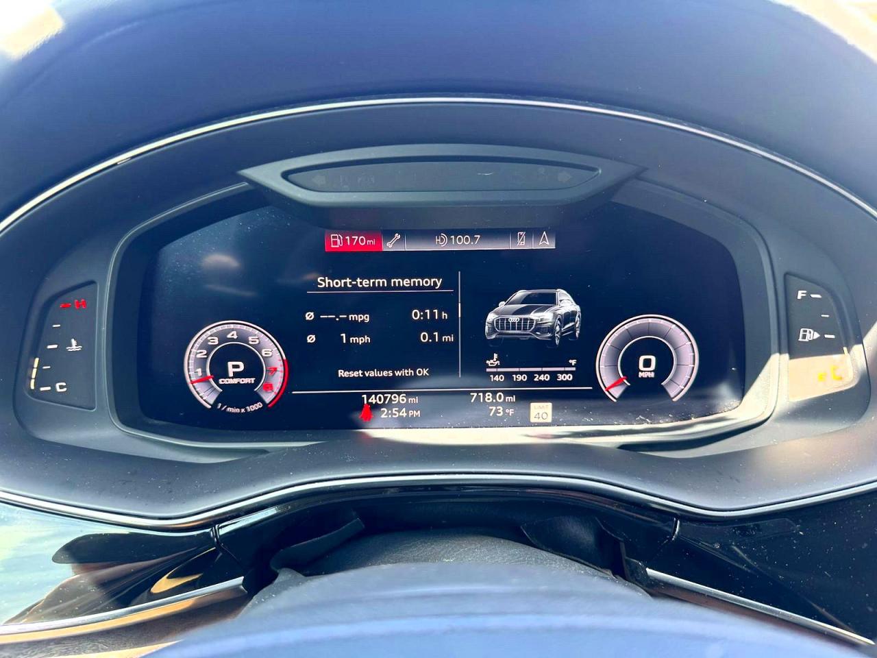 2019 AUDI Q8 S Line quattro Prestige