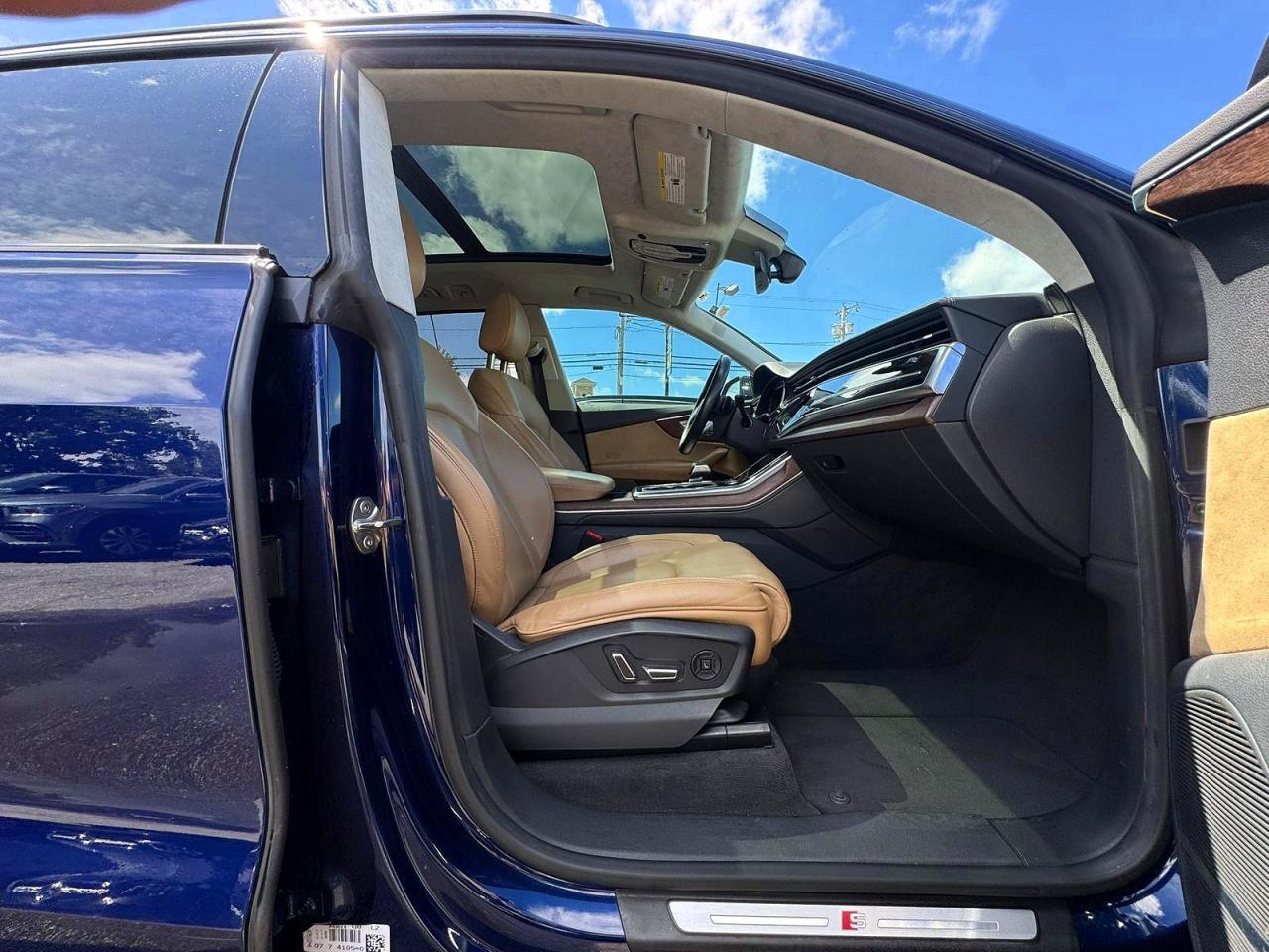 2019 AUDI Q8 S Line quattro Prestige