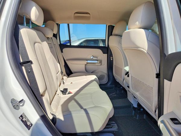 2022 MERCEDES-BENZ GLB GLB250 / GLB250 4MATIC