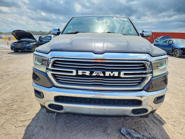 2019 RAM 1500 LARAMIE QUAD CAB 4X2