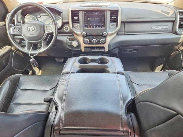 2019 RAM 1500 LARAMIE QUAD CAB 4X2