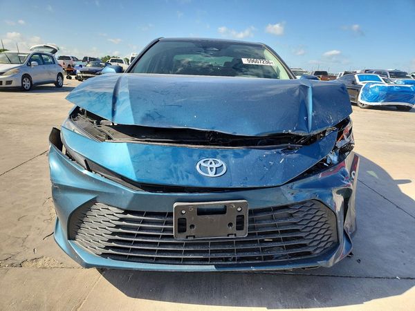 2025 TOYOTA CAMRY
