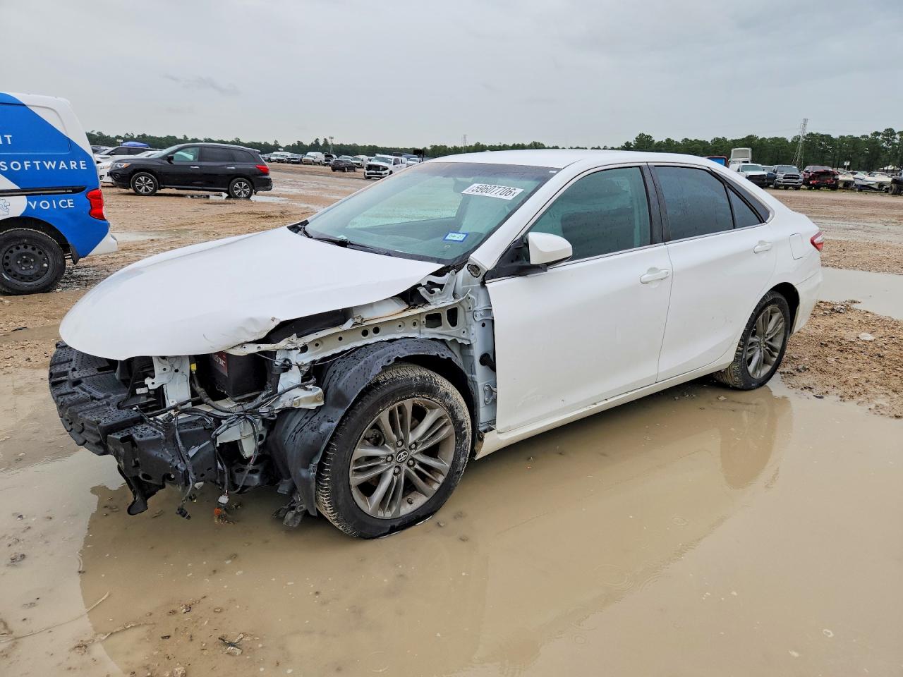 2016 TOYOTA CAMRY