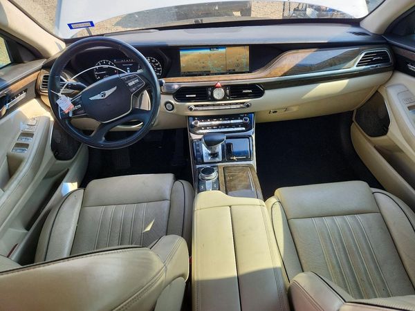 2017 GENESIS G90