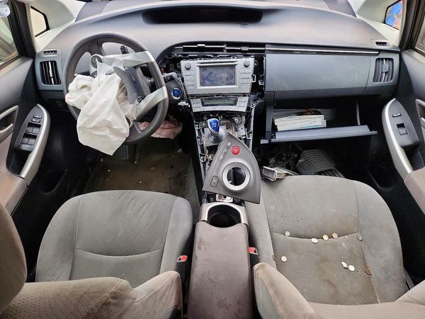 2014 TOYOTA PRIUS — CKPT