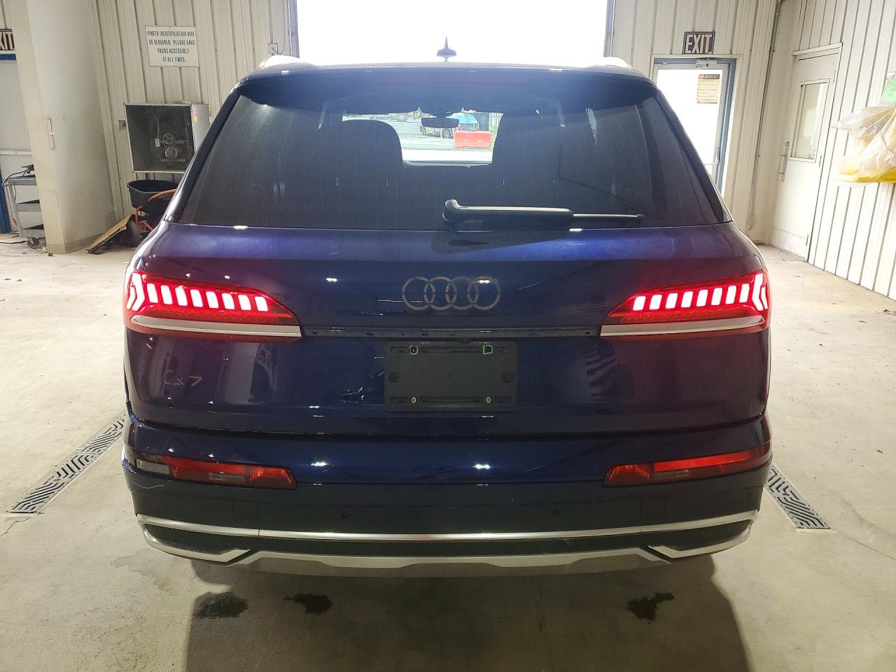 2021 AUDI Q7 quattro Premium Plus