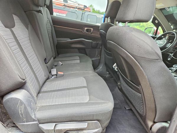 2022 KIA SORENTO LX